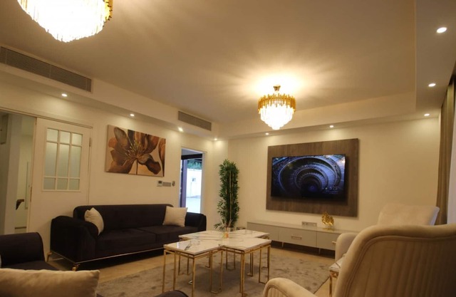 5 B. Luxury villa in Sapanca
