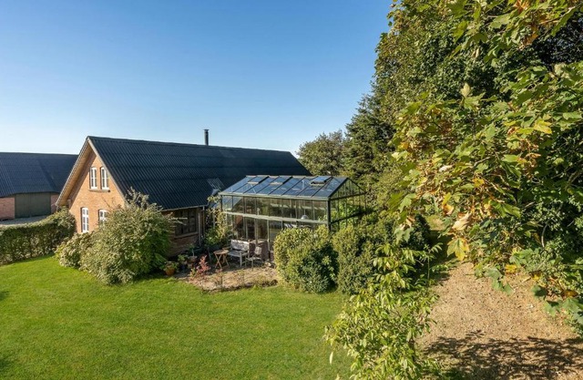 5 Bedroom Awesome Home In Erslev