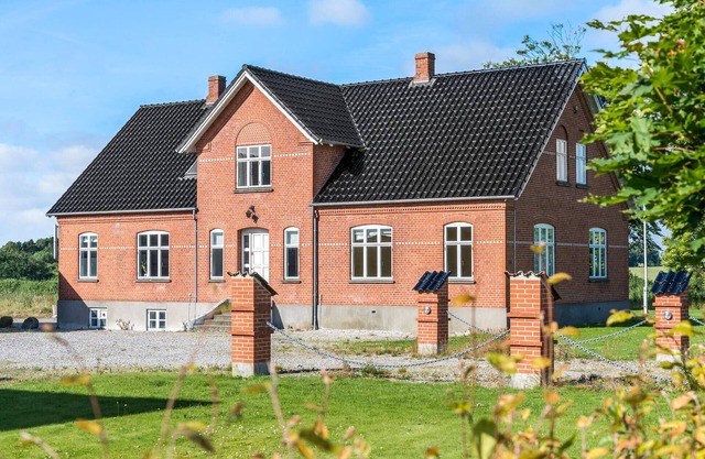 5 bedroom nice home in Nyborg