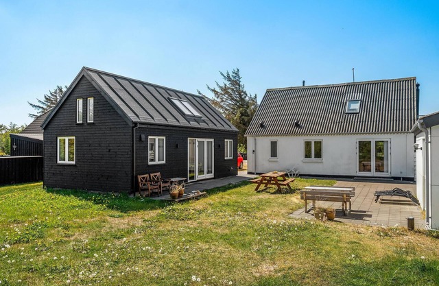 5 bedroom stunning home in Snedsted