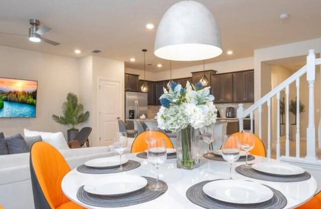 5 BR, 4.5 BA Villa | Sleeps 12!