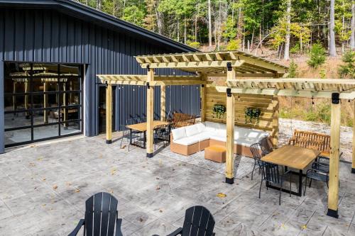 5 King Beds - Sleeps 18 - Game Room - Brew Trail