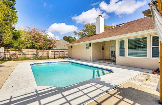 5 Mi to Lake Eola Park: Orlando Home w/Pool!