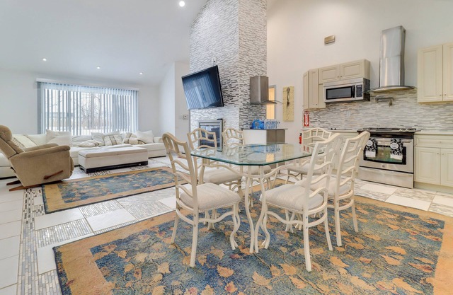 5 Mi to U of M: Spacious Retreat w/Patio & Yard