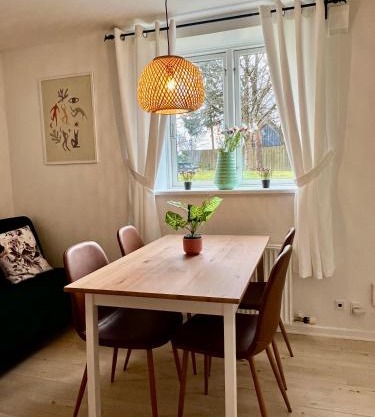 5 minute walk to LEGO house - 50m2 apartment - unit A - garden on site