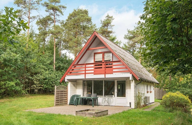5 person holiday home in Ebeltoft-By Traum