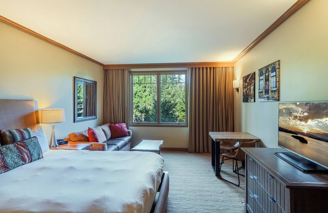 5⭐RESORT STUDIO 90 MIN FROM SEATTLE! SUN, HIKE, GOLF, SNOW, SKI🌞🍸️⛳️ #3022