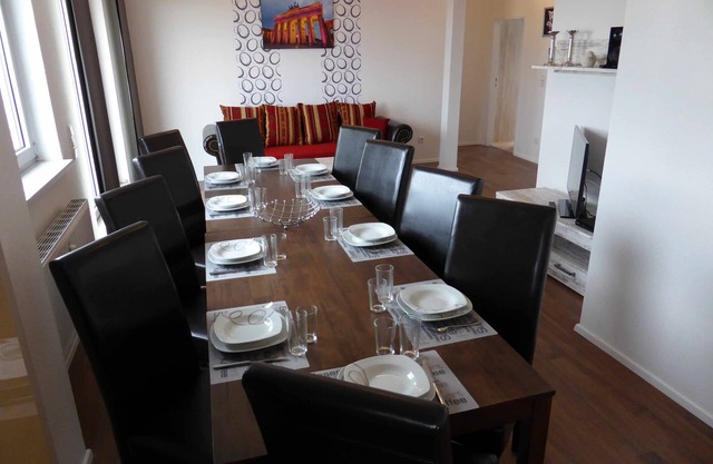 5 rooms, up to 13 persons, terrace, luxurious furnishings, "lily"