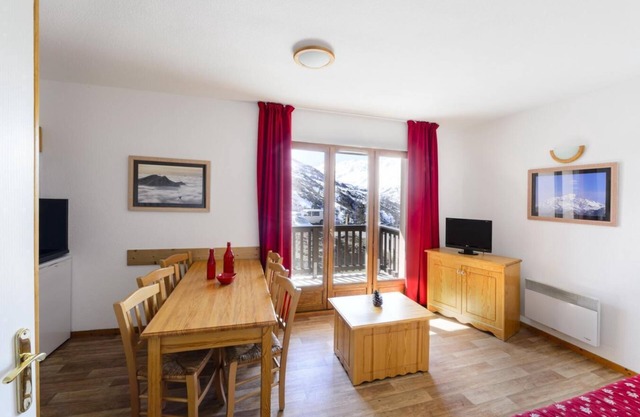 50m from shops, swimming pool, ski locker, 32m², Valmeinier