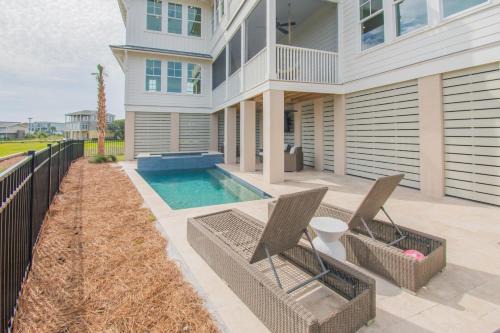 515 Tarpon Blvd