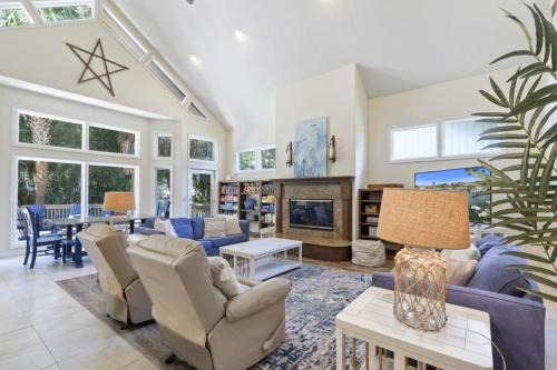 57 Lawton Rd, Sea Pines Pet Friendly home