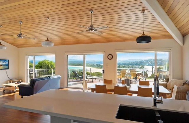 58 Lake Street, Merimbula