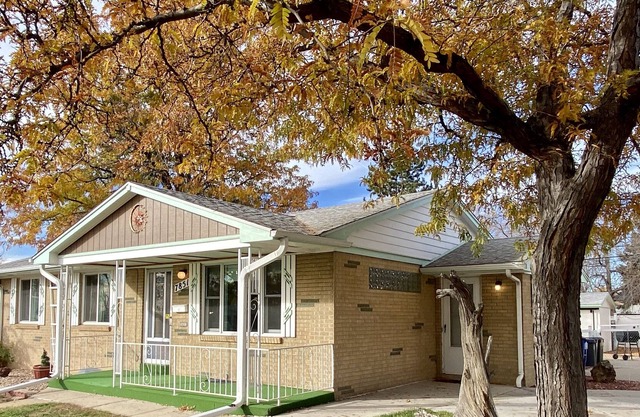5bdr sleeps 12! MidMod full house close2Denver&Boulder