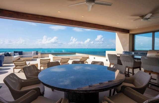5BR Luxury Beachfront Penthouse with Private Pool