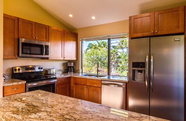 5D - 2 Minute Walk to the beach/main pool, well-equipped, see reviews!n