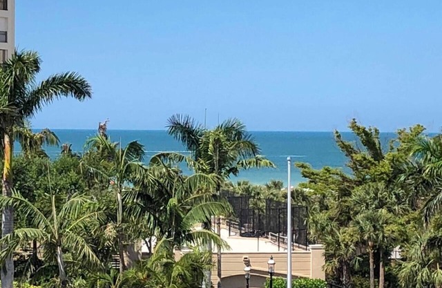 5th Fl Condo, Gulf view, Beach Access, JW Marriott