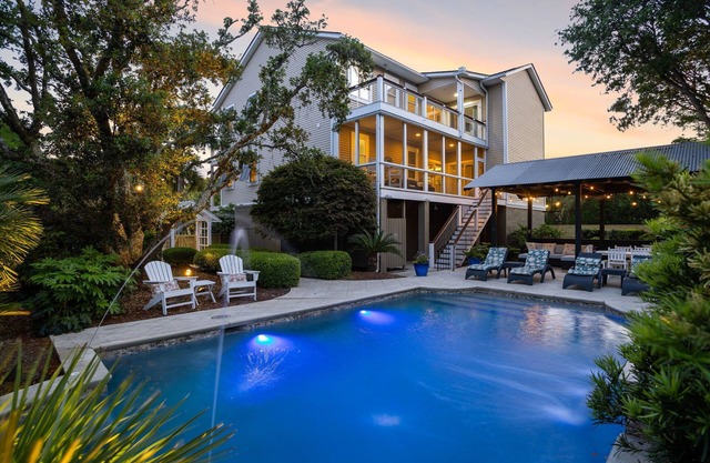 6 Bed/5 Bath Home w/Elevator, Private Pool & Yard, book your Spring Vacation!