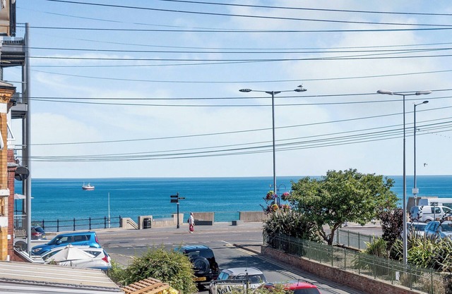 6 bedroom accommodation in Bridlington