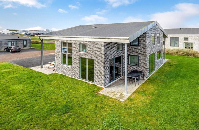 6 bedroom gorgeous home in Ringkøbing