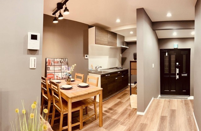 6-minute walk from Tenga-chaya. Direct access to Kansai Airport, Umeda, Shinsaibashi Namba