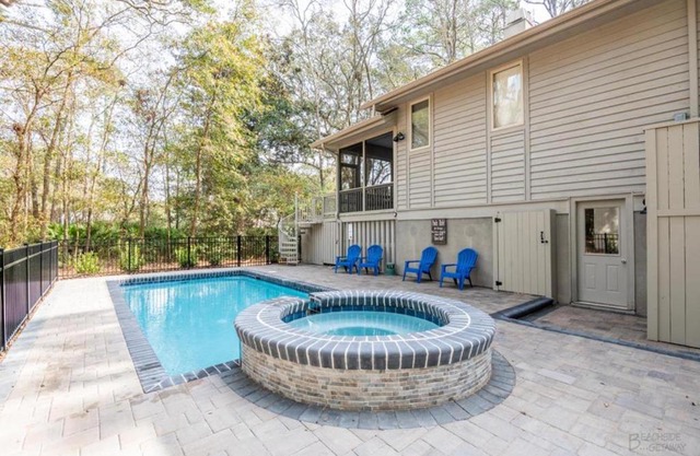 6 Pender Lane