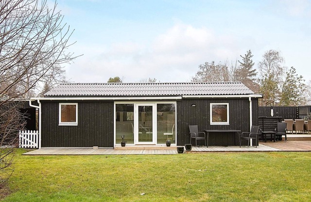 6 person holiday home in Karrebæksminde