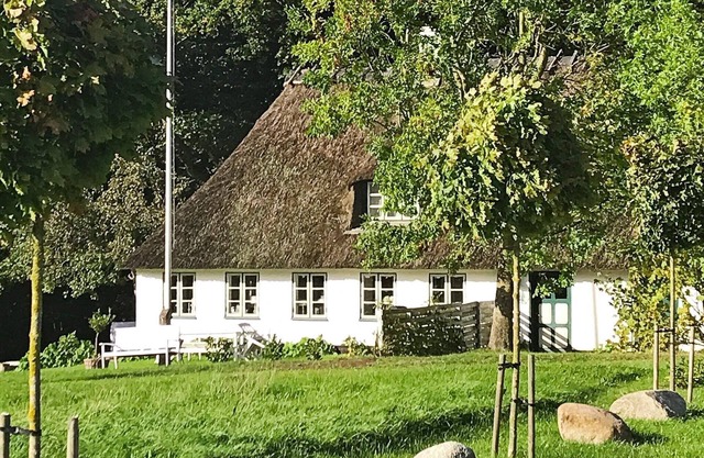 6 person holiday home in Augustenborg