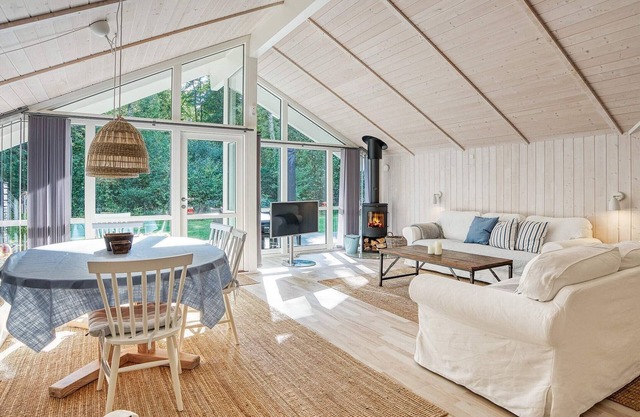 6 person holiday home in Frederiksværk