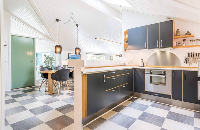6 person holiday home in Blåvand