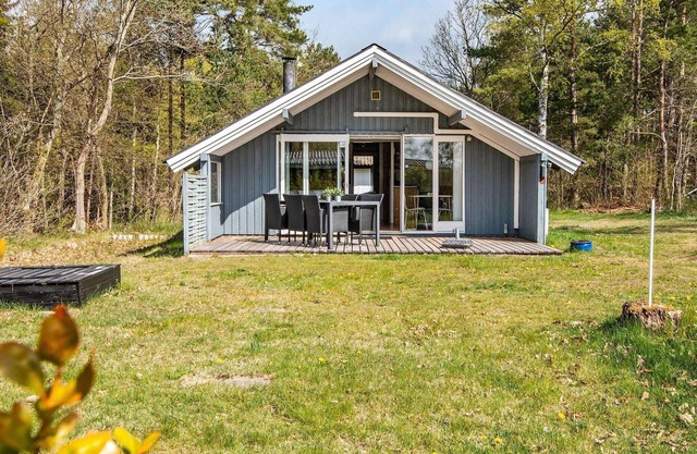 6 person holiday home in Ebeltoft-By Traum