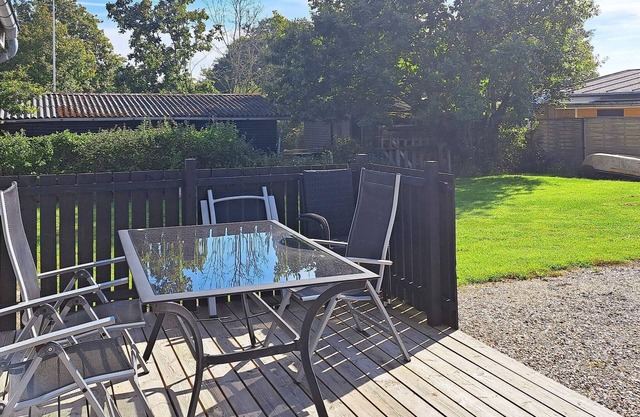 6 person holiday home in Hadsund