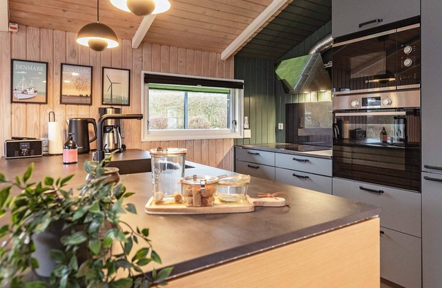 6 person holiday home in Roslev