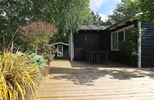 6 person holiday home in Roslev