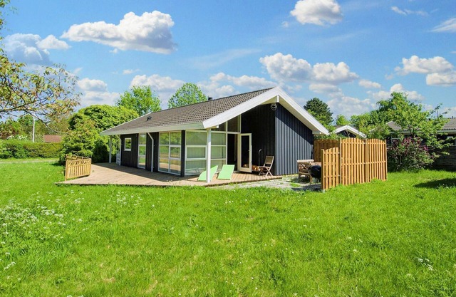 6 person holiday home in Skibby-By Traum