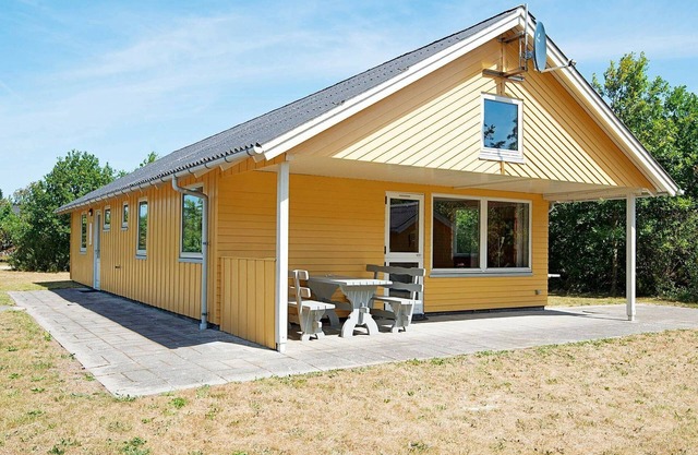 6 person holiday home in Ulfborg