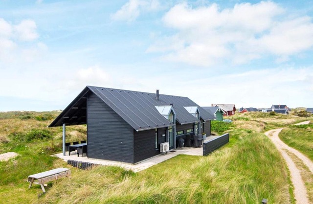 6 person holiday home in R m
