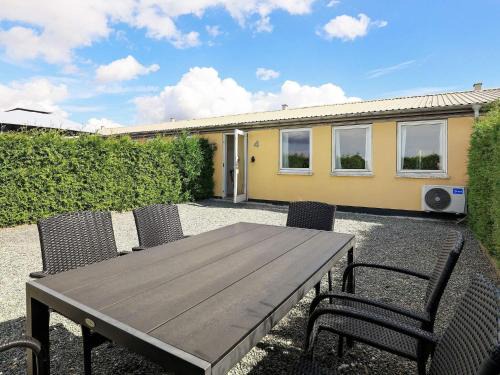6 person holiday home in Faaborg-By Traum