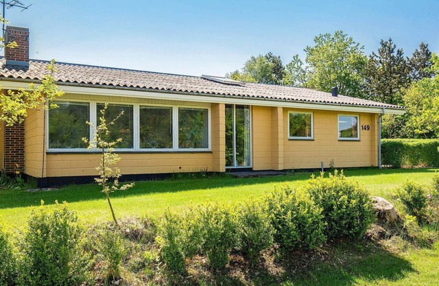 6 person holiday home in Farsø-By Traum