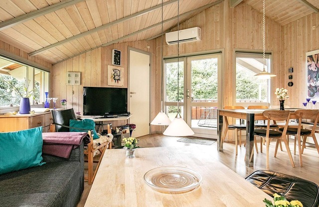 6 person holiday home in Farsø