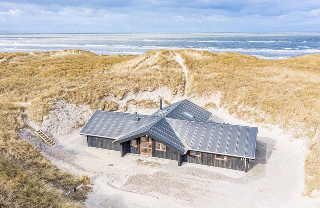 6 person holiday home in Henne