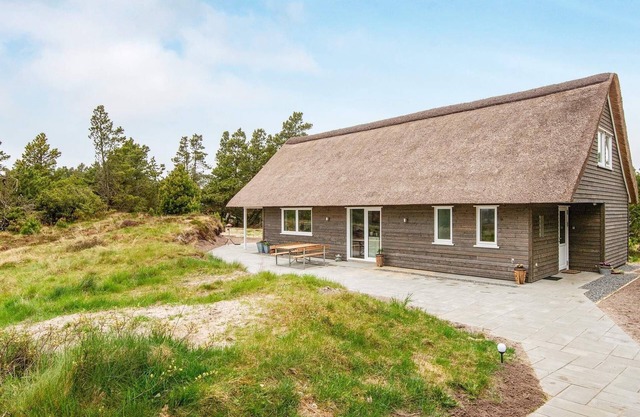 6 person holiday home in Rømø-By Traum