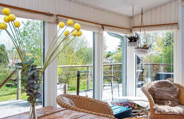 6 person holiday home in Rønde