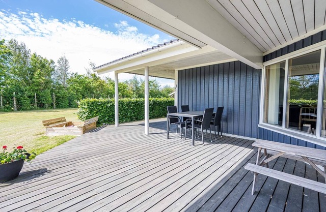 6 person holiday home in Tarm