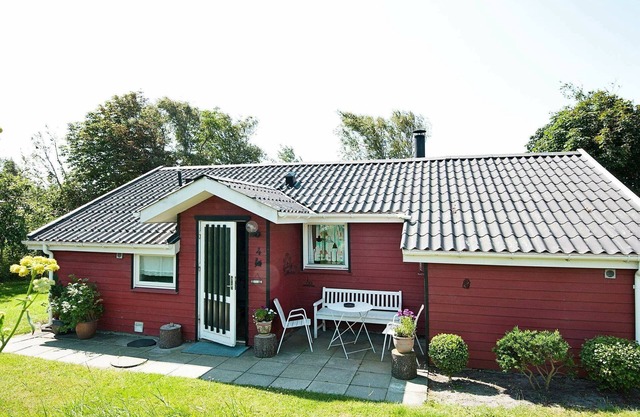 6 person holiday home in Tarm-By Traum