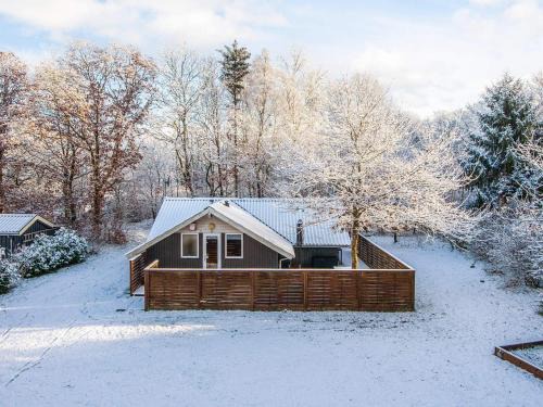 6 person holiday home in Give-By Traum