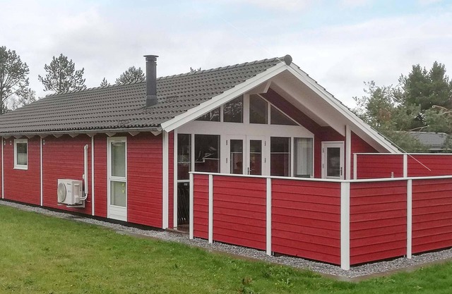 6 person holiday home in Sæby-By Traum