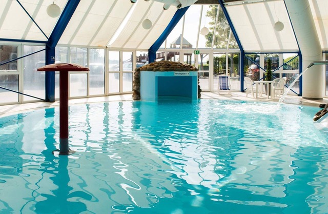 6 person holiday home on a holiday park in Hejls