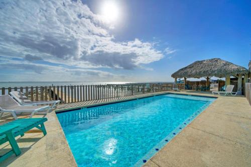 6BDR Balcony w Bay View Shared Pool Boat Dock Keeper Red by AvantStay