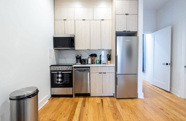 7-3 2BR/1Bath in Prime Park Slope