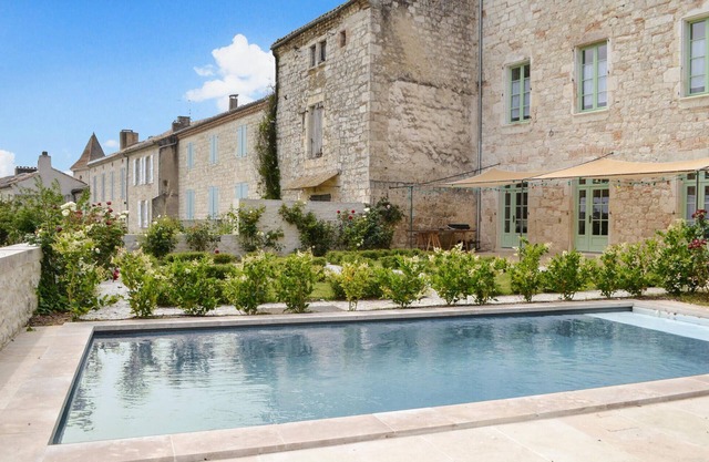 7 bedroom accommodation in Lauzerte